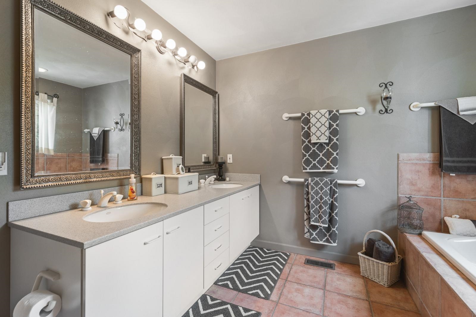 1511 West Demeter Drive Freeport, IL 61032 - Photo 42 of 78