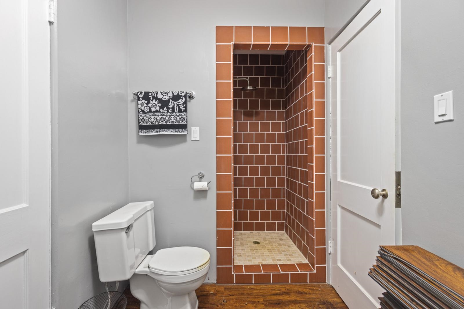 1511 West Demeter Drive Freeport, IL 61032 - Photo 63 of 78 a bathroom with a toilet and a shower