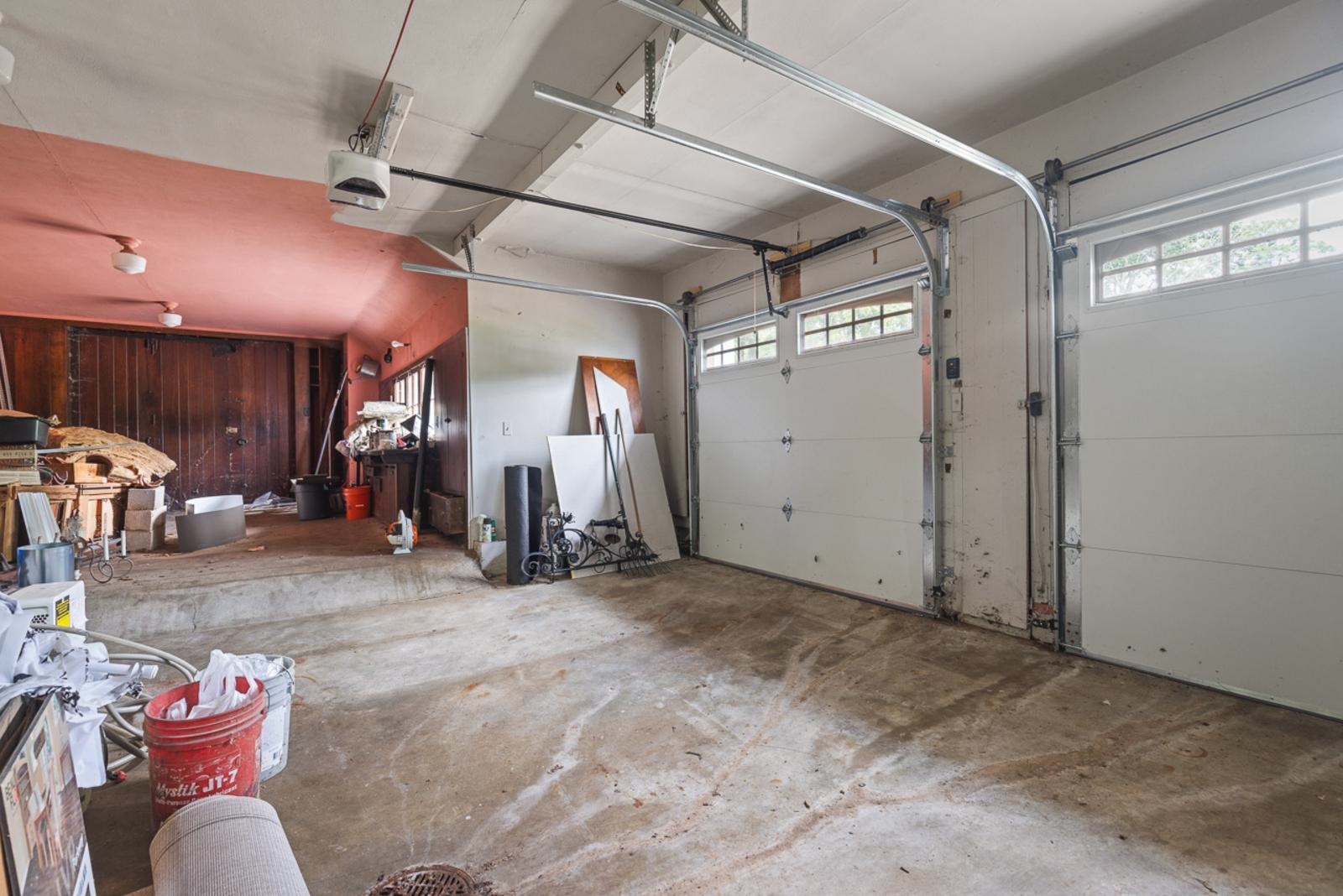 1511 West Demeter Drive Freeport, IL 61032 - Photo 65 of 78 a view of a room with gym equipment