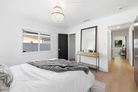 $999,000 | 16421 Haynes Street, Lake Balboa, CA 91406