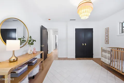 $999,000 | 16421 Haynes Street, Lake Balboa, CA 91406