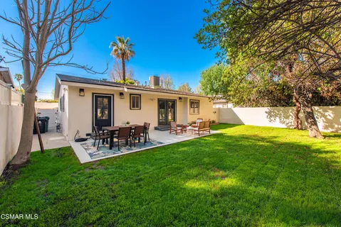 $999,000 | 16421 Haynes Street, Lake Balboa, CA 91406