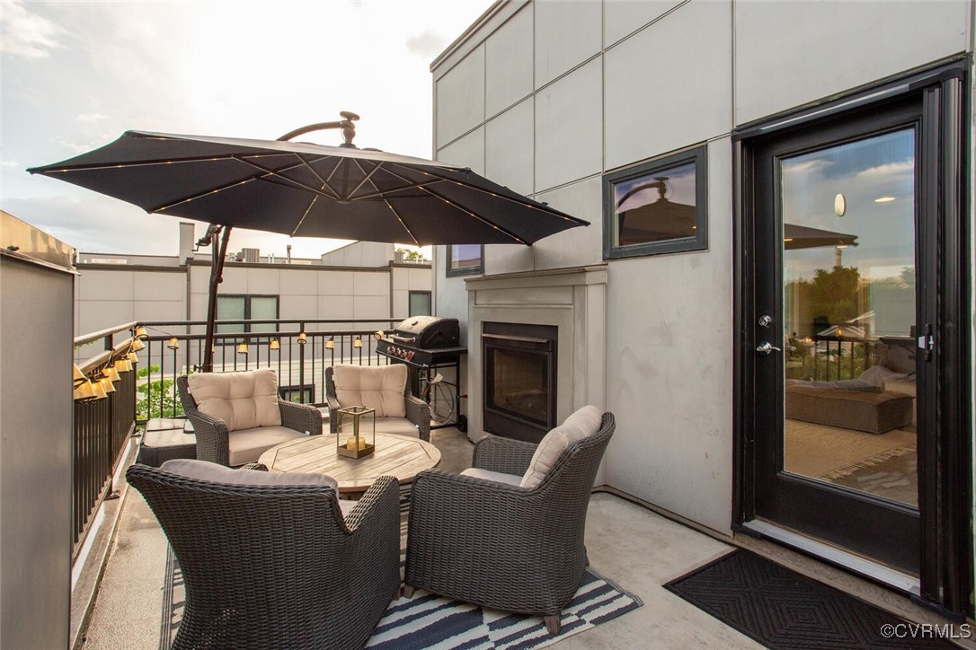 447 Nottoway Walk Alexandria, VA 22304 - Photo 28 of 49 Patio / terrace with a grill