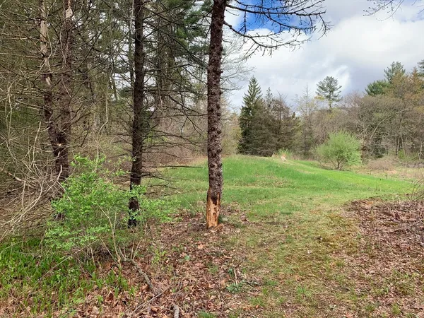 $199,500 | 3 Howarth Road, Oxford, MA 01540