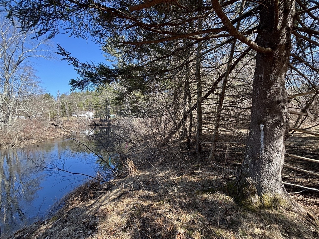 3 Howarth Road Oxford, MA 01540 - Photo 14 of 27