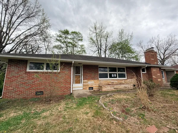 $90,000 | 192 Circle Drive, Herrin, IL 62948