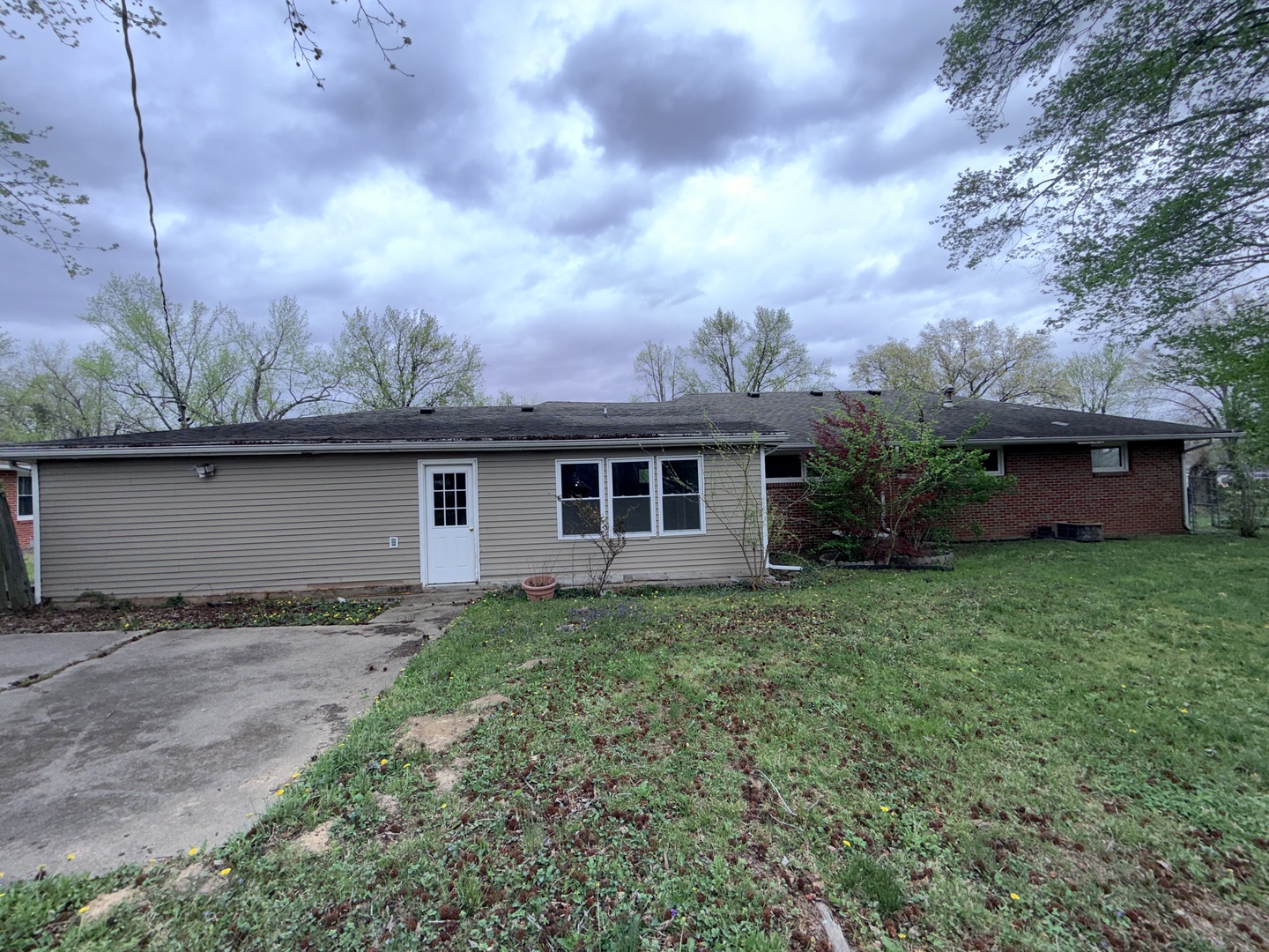 192 Circle Drive Herrin, IL 62948 - Photo 24 of 26