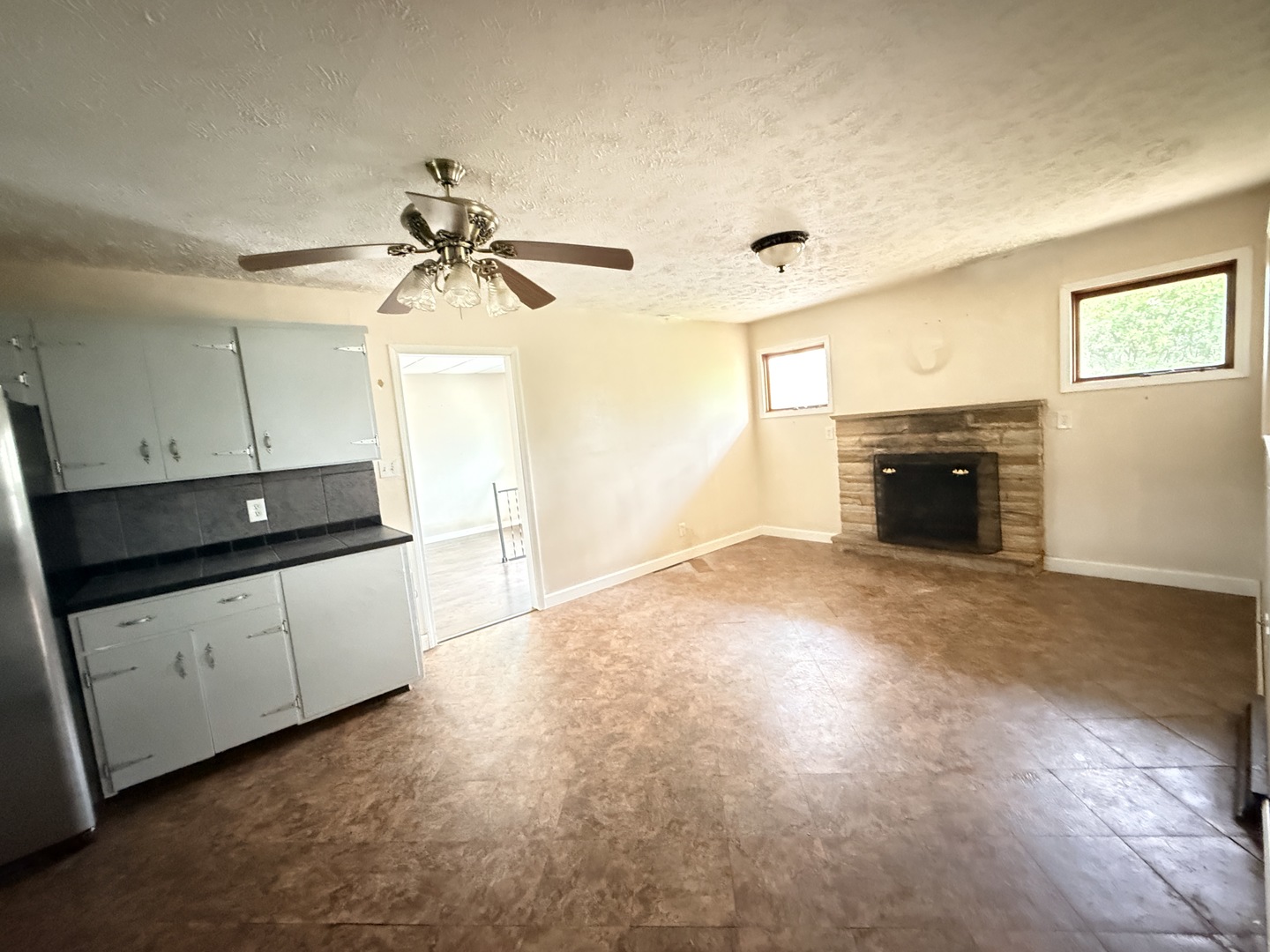 192 Circle Drive Herrin, IL 62948 - Photo 5 of 26