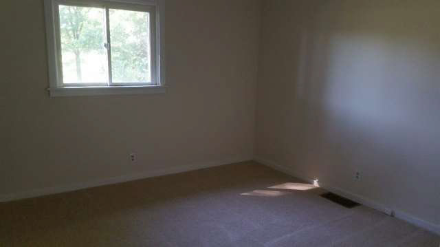 2144 Horton Road Jackson, MI 49203 - Photo 7 of 16