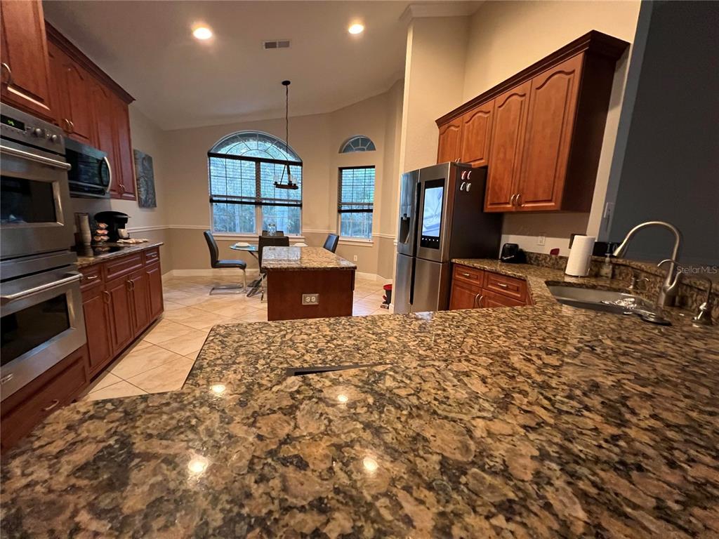 12128 Southwest 41st Place Ocala, FL 34481 - Photo 6 of 32