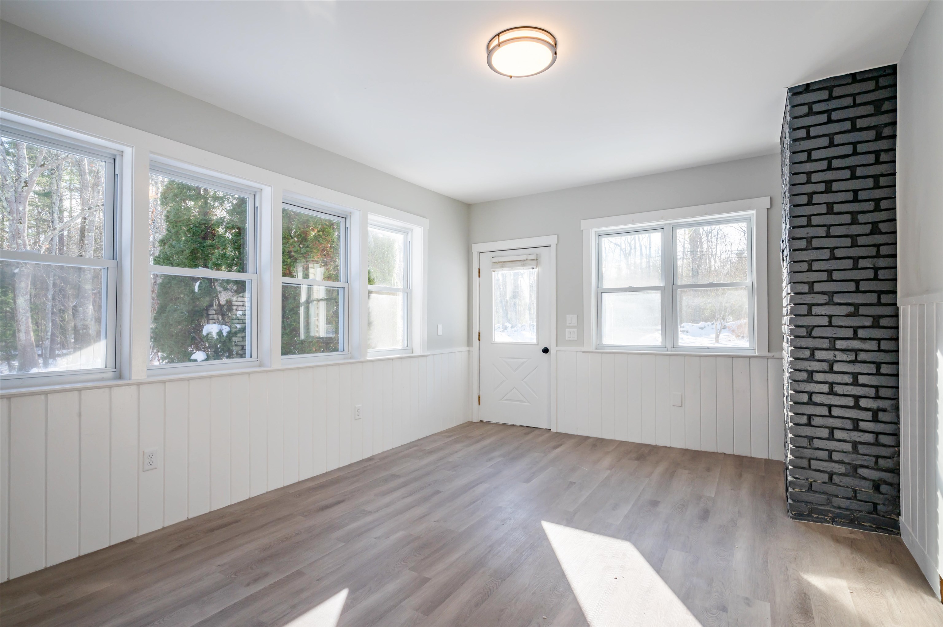 437 Chester Road Auburn, NH 03032 - Photo 20 of 36