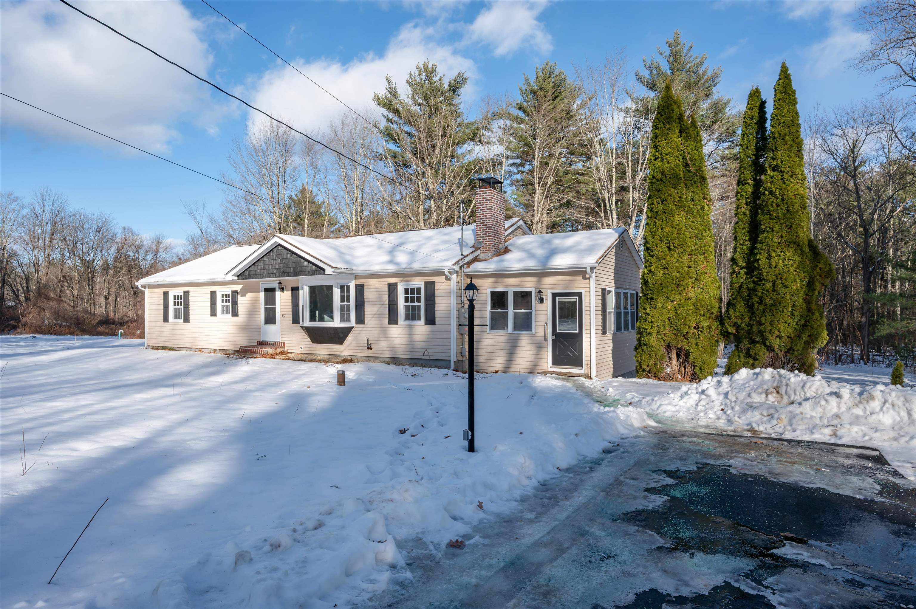 437 Chester Road Auburn, NH 03032 - Photo 31 of 36