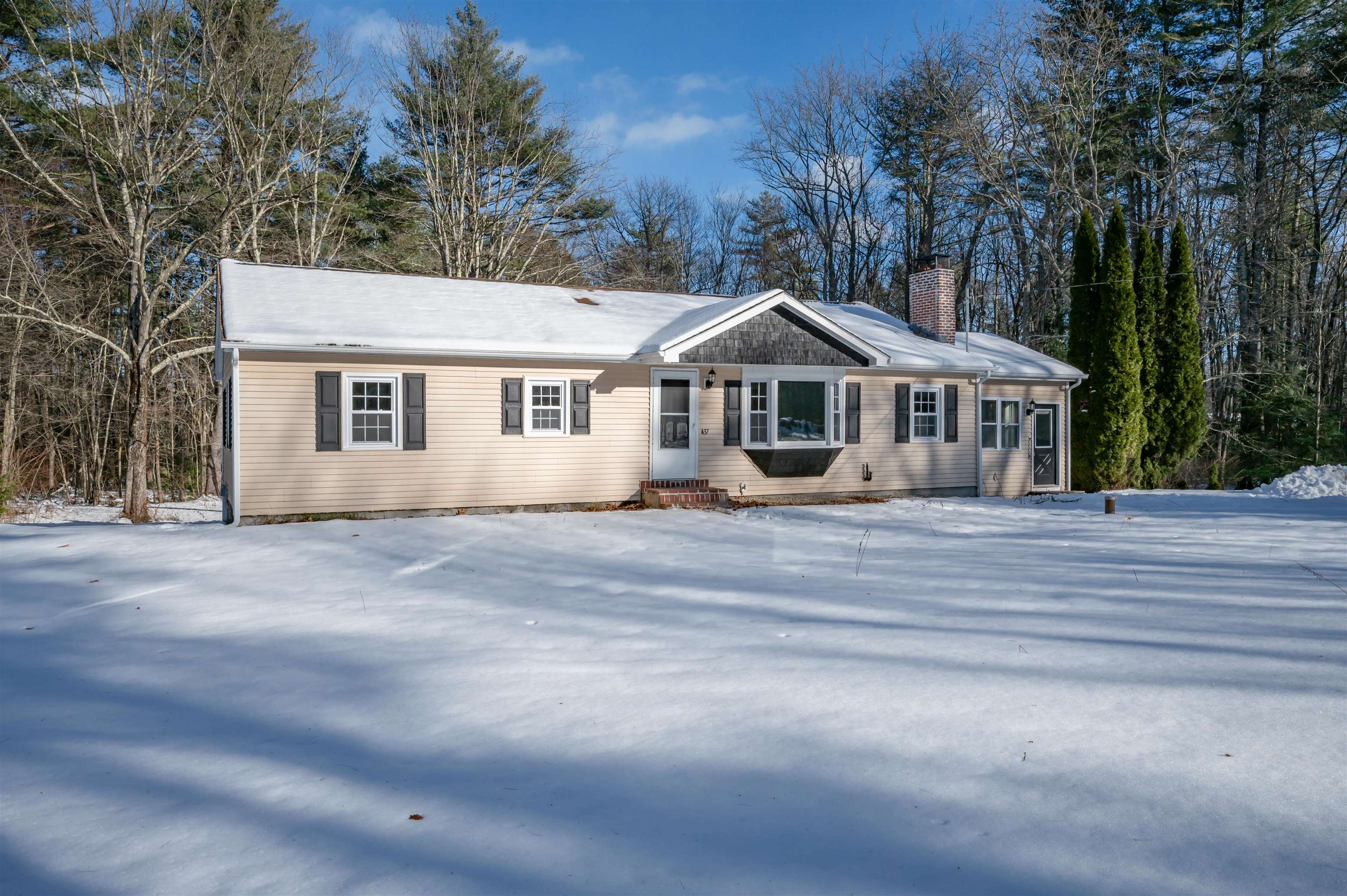 437 Chester Road Auburn, NH 03032 - Photo 33 of 36