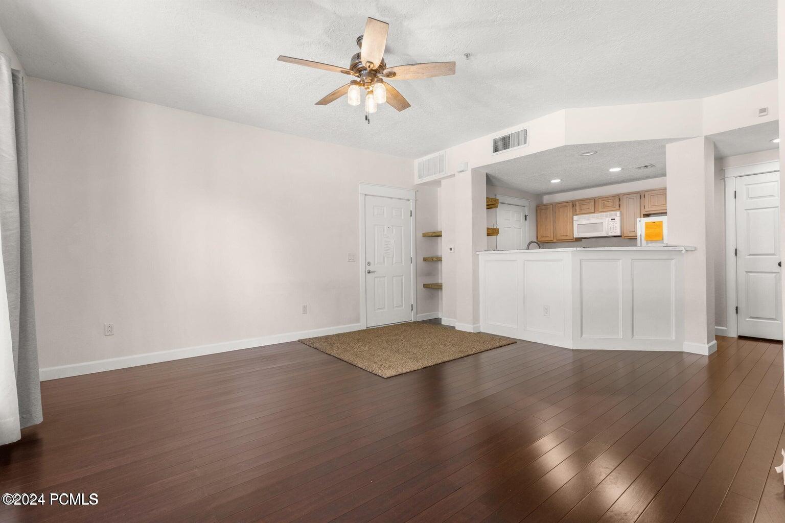 900 Bitner Road, Unit B16 Park City, UT 84098 - Photo 3 of 20