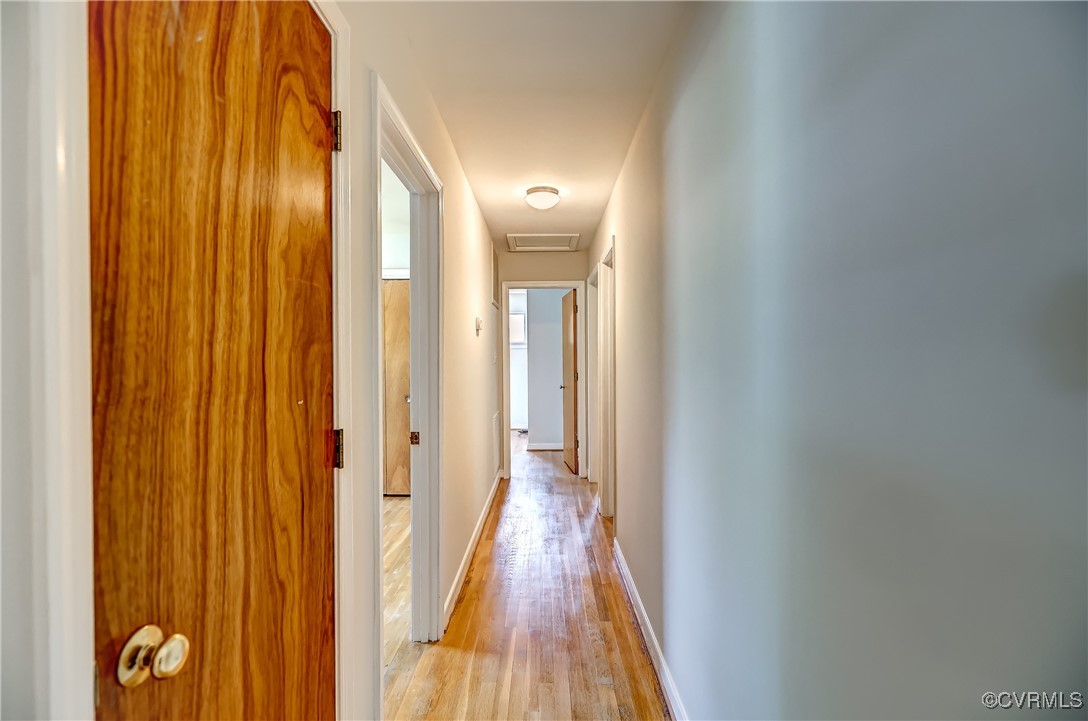 2409 Capehart Road Henrico, VA 23294 - Photo 11 of 30 Hallway