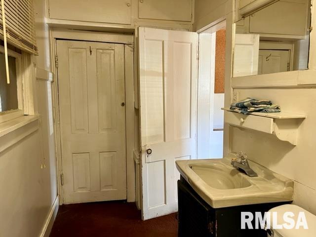 200 North 6th Street Clinton, IA 52732 - Photo 17 of 19