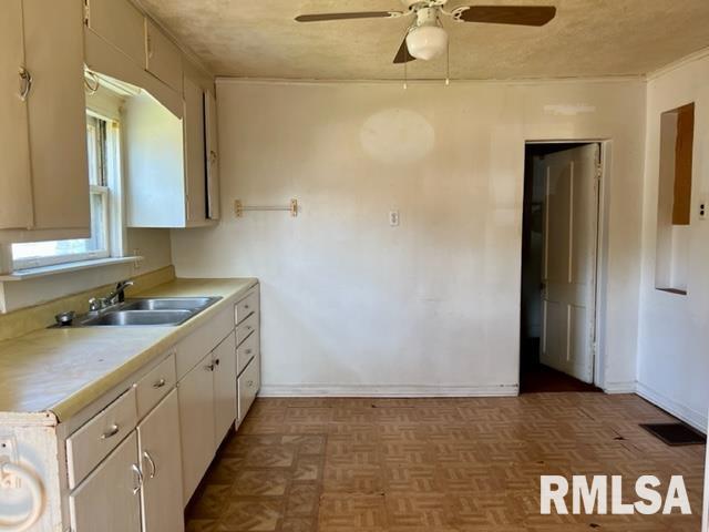 200 North 6th Street Clinton, IA 52732 - Photo 6 of 19