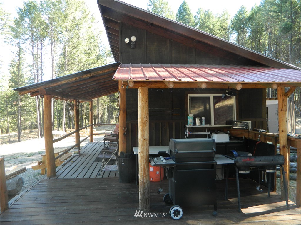 229 Main Road Tonasket, WA 98855 - Photo 2 of 25