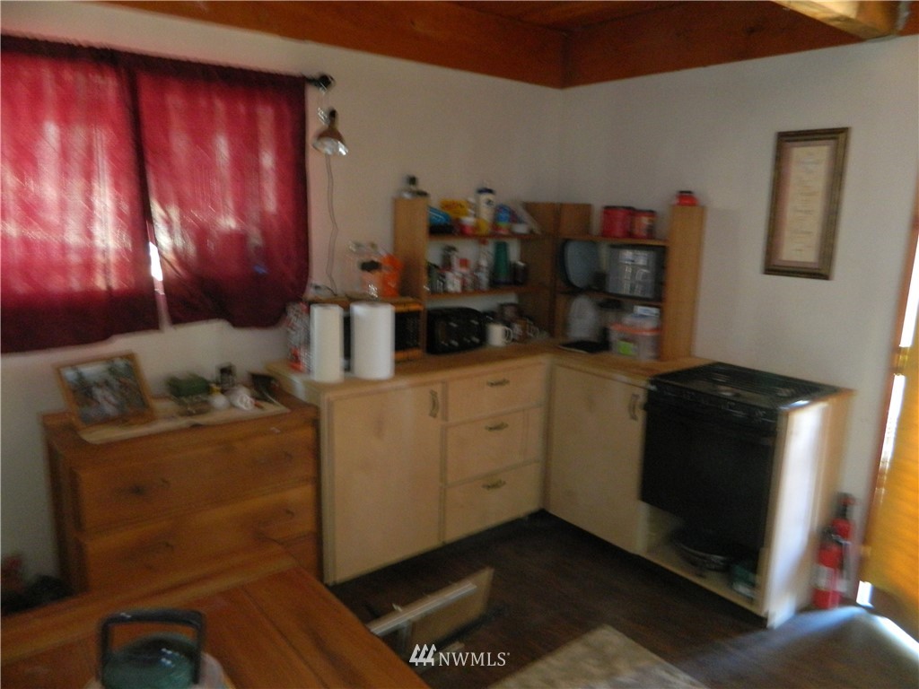 229 Main Road Tonasket, WA 98855 - Photo 10 of 25