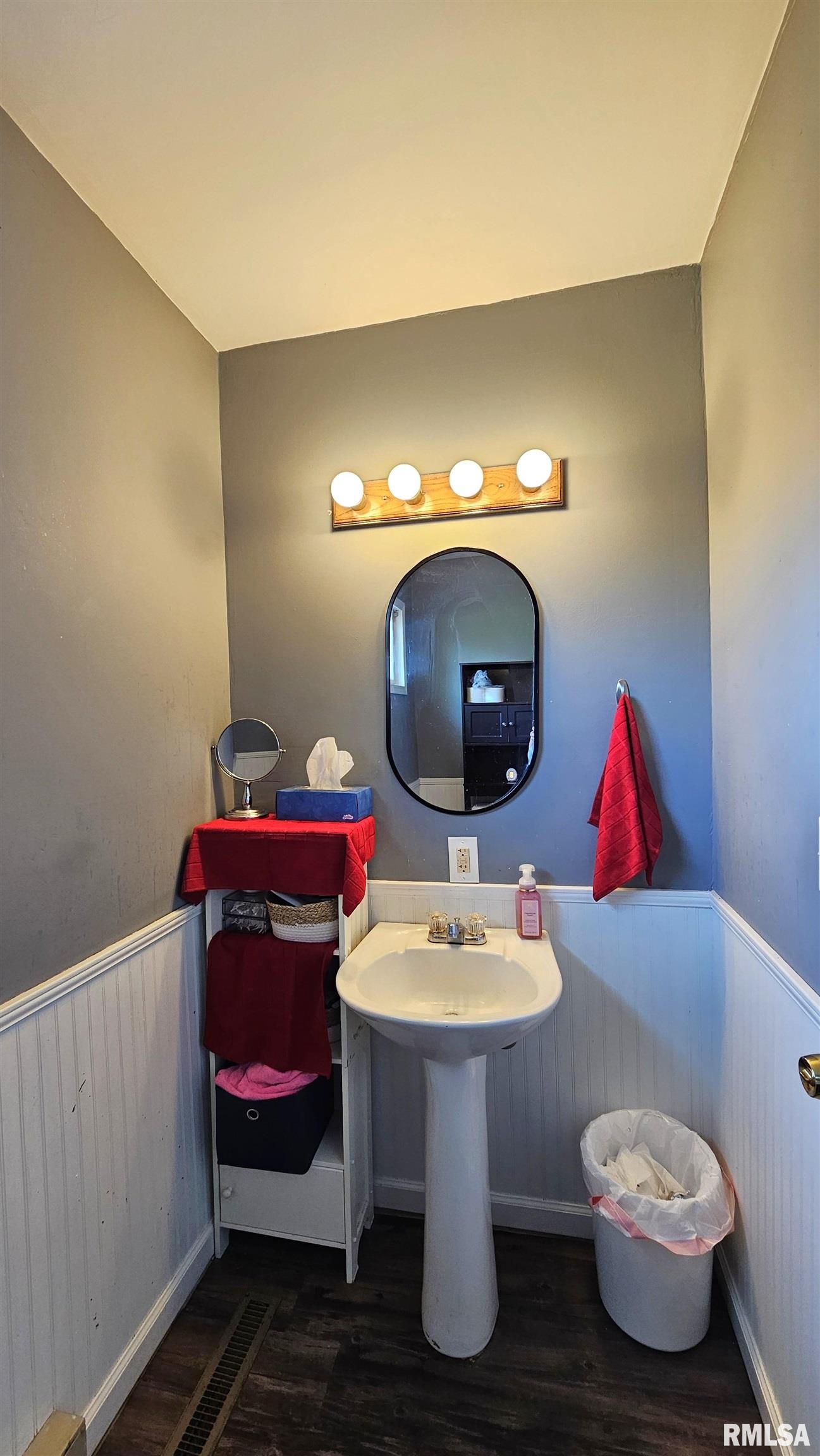 107 South 1st Street Marion, IL 62959 - Photo 25 of 48