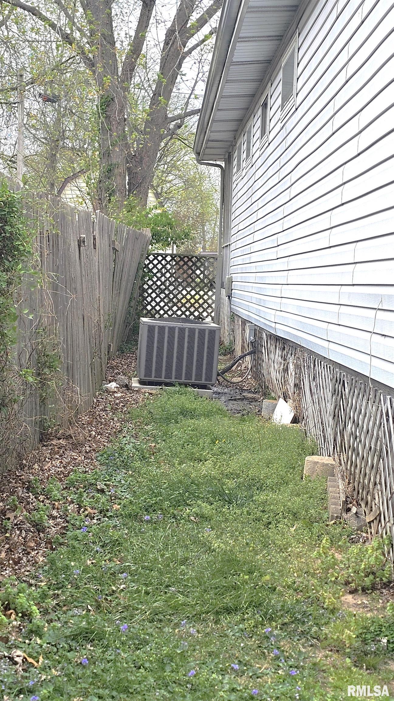 107 South 1st Street Marion, IL 62959 - Photo 41 of 48