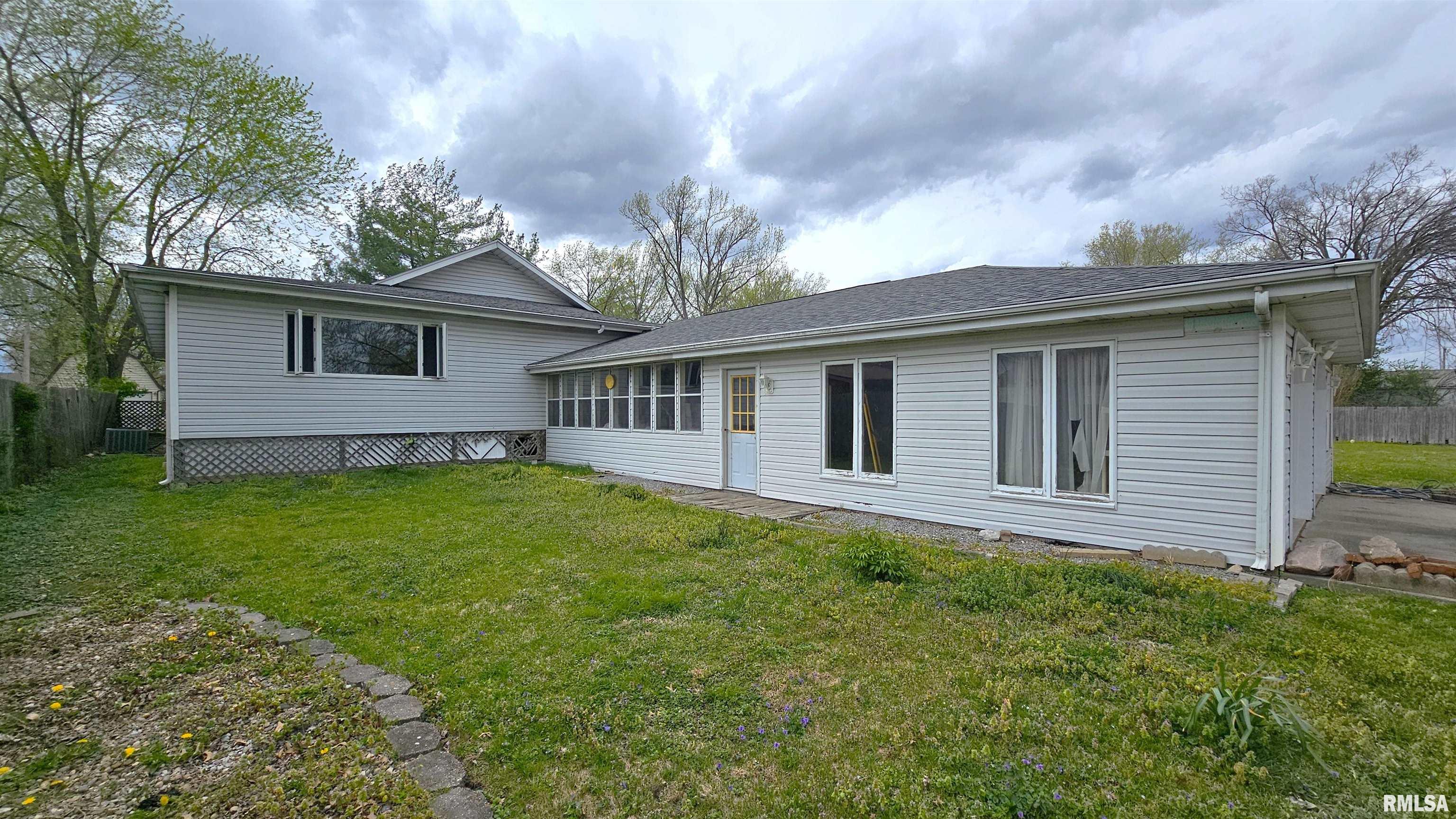 107 South 1st Street Marion, IL 62959 - Photo 42 of 48