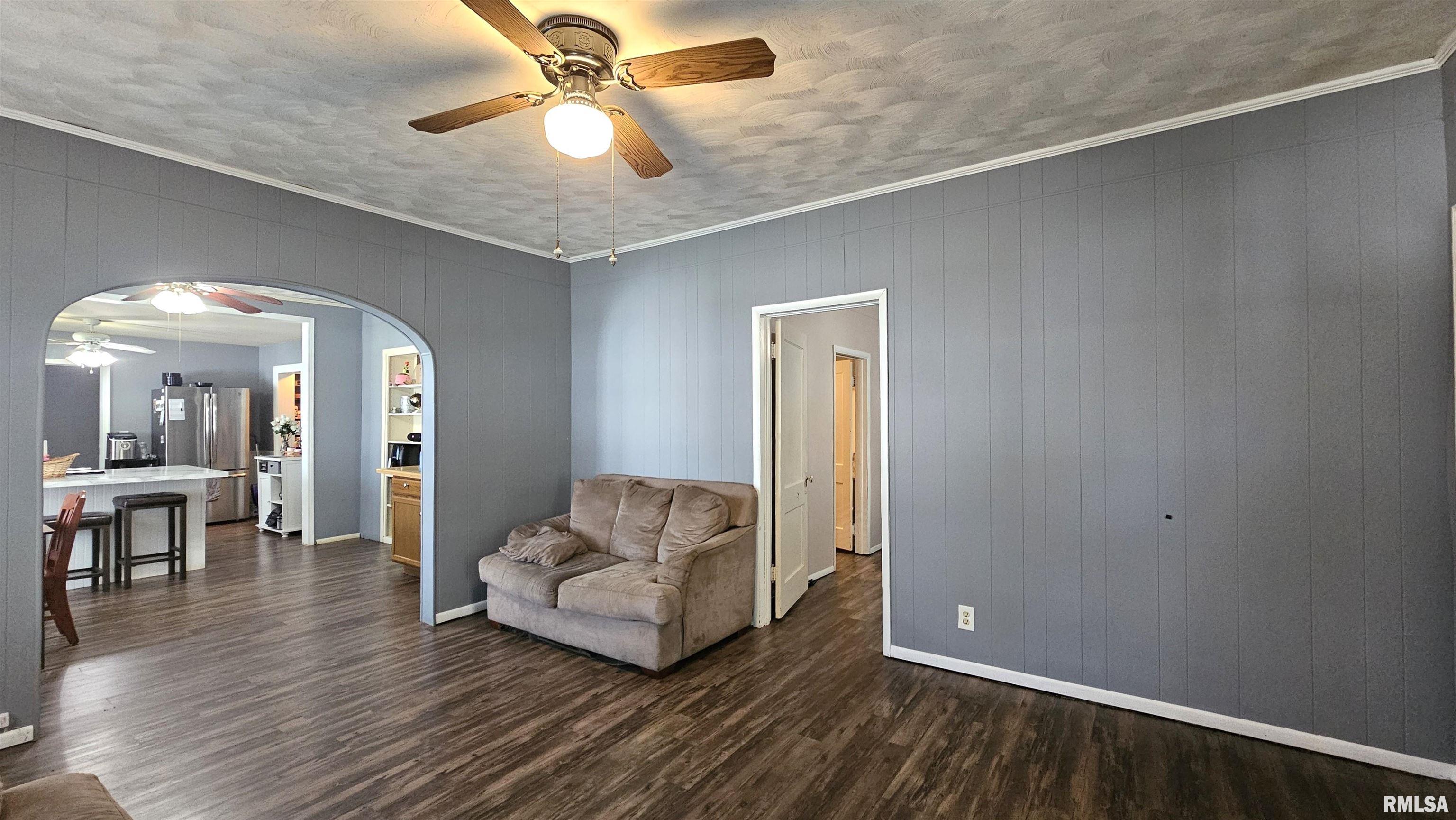 107 South 1st Street Marion, IL 62959 - Photo 6 of 48