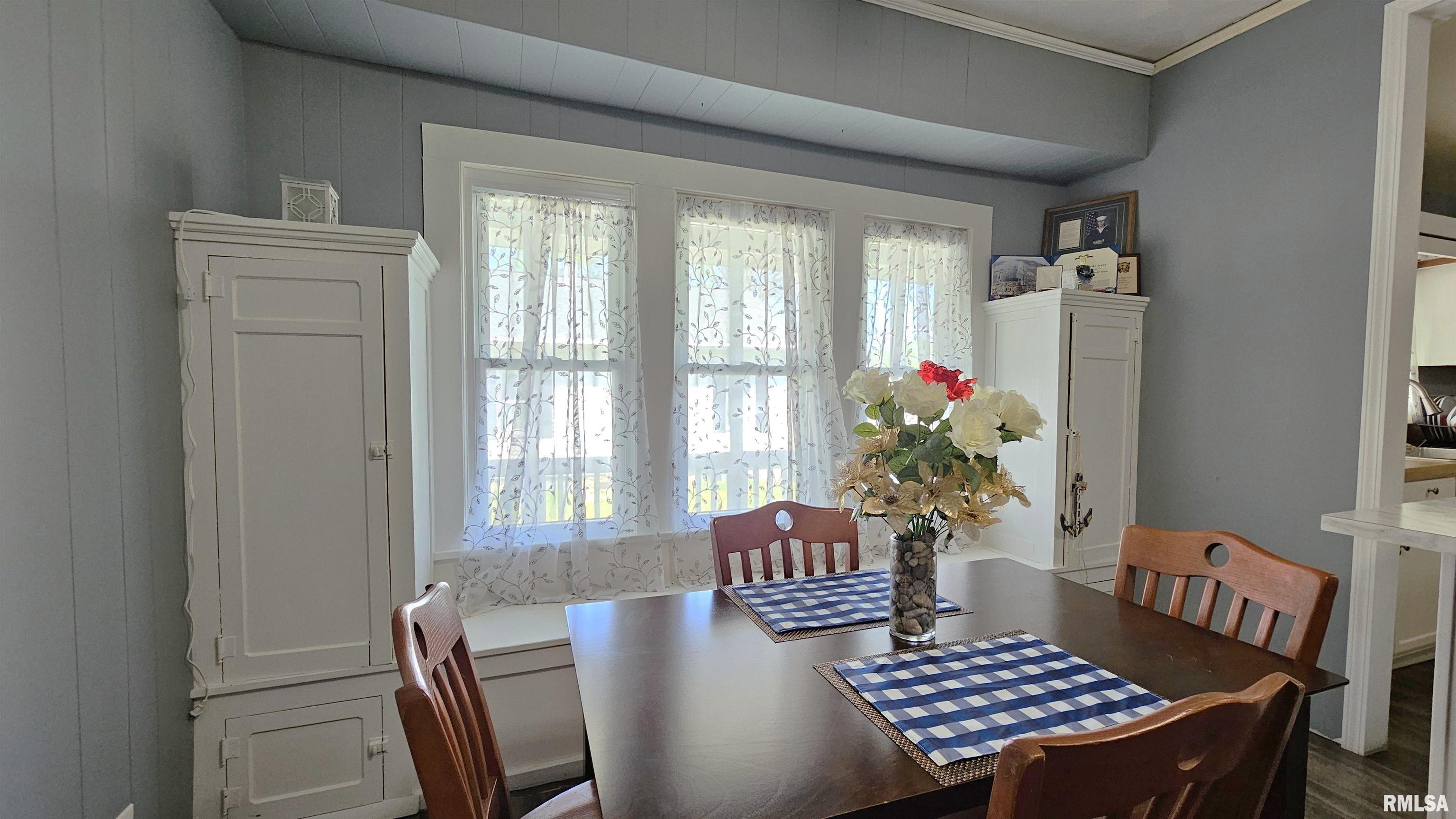 107 South 1st Street Marion, IL 62959 - Photo 8 of 48