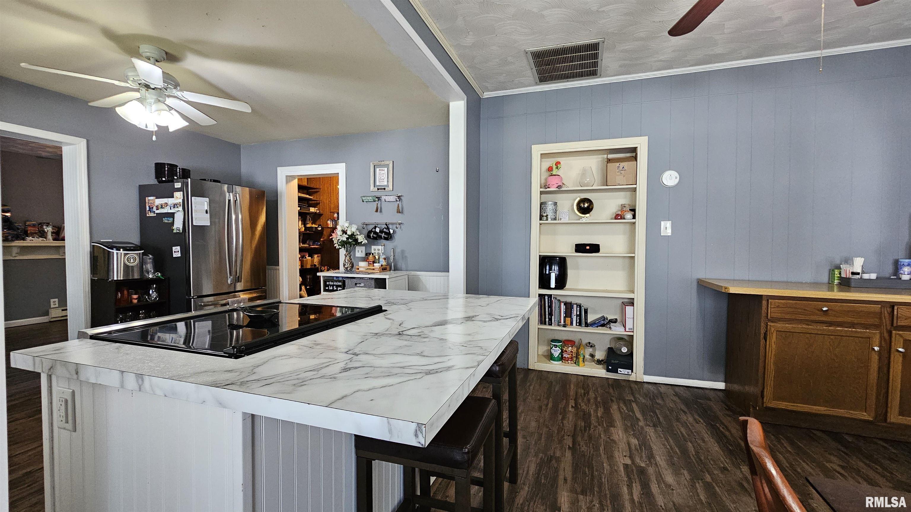 107 South 1st Street Marion, IL 62959 - Photo 9 of 48