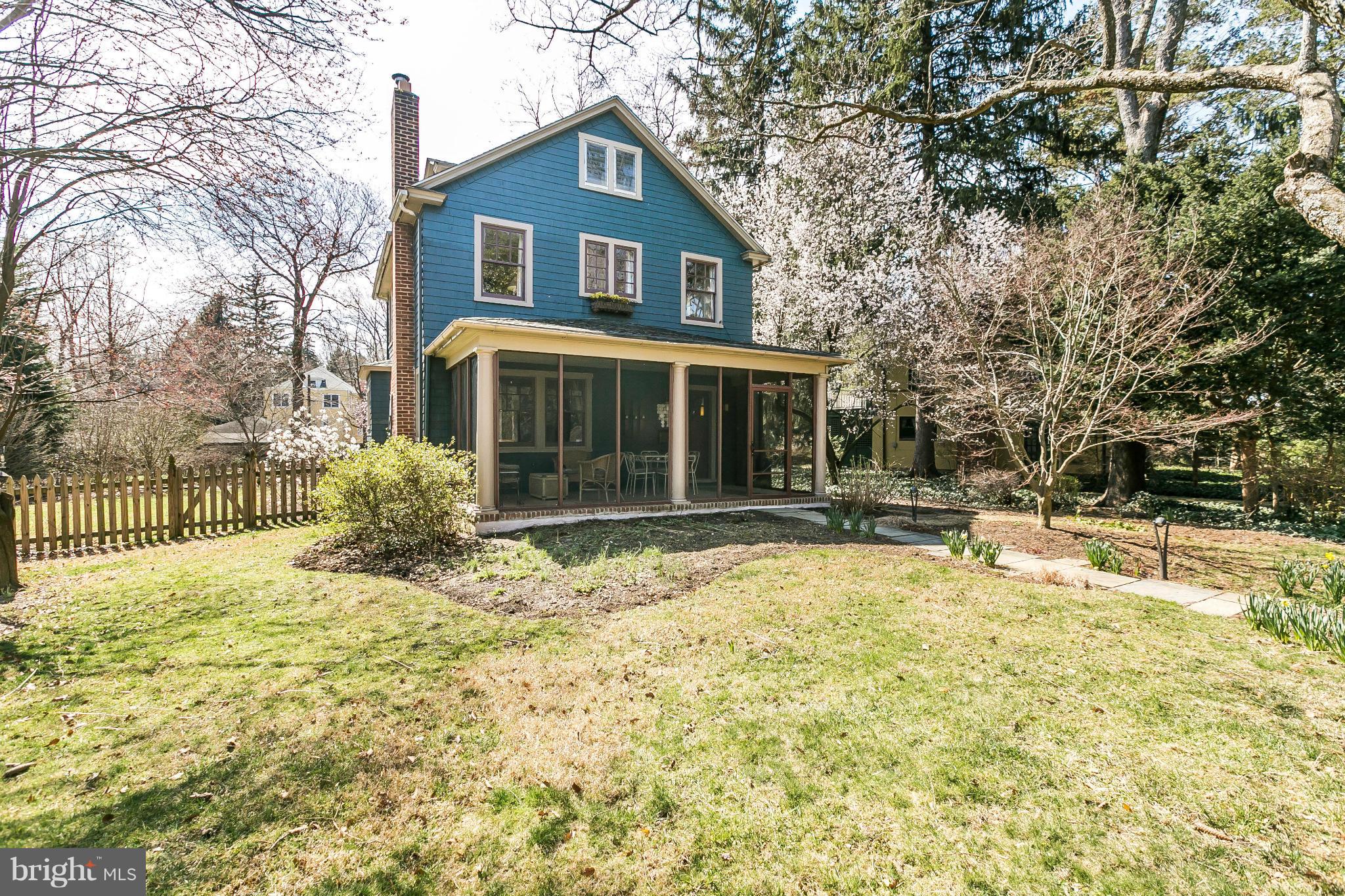 2223 Crest Road Baltimore, MD 21209 - Photo 1 of 28 Exterior (Front)