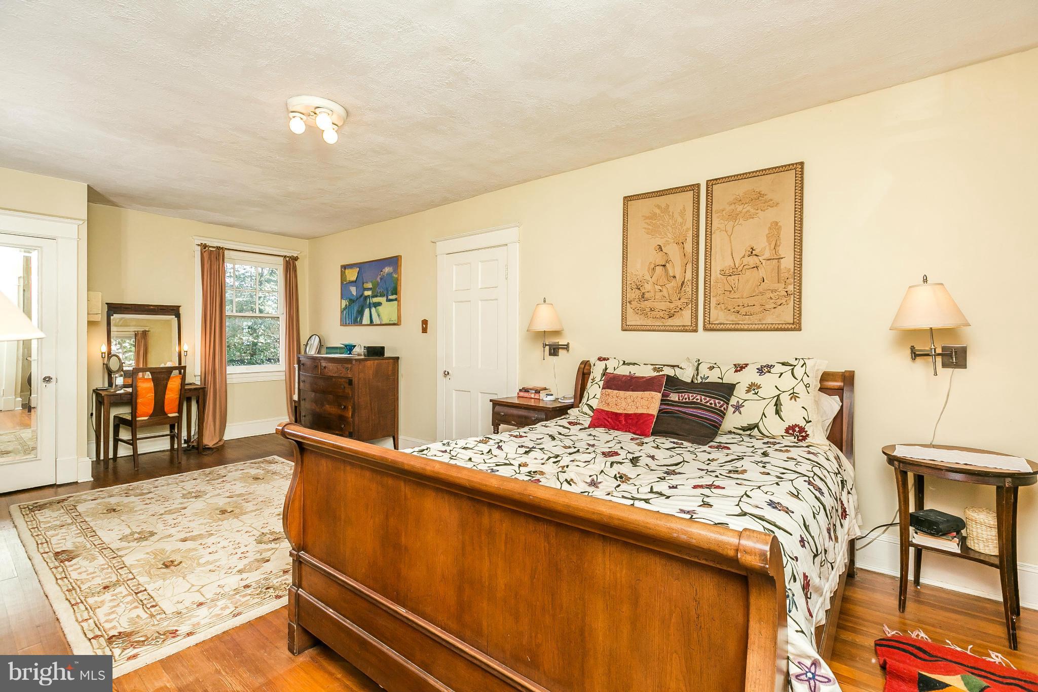 2223 Crest Road Baltimore, MD 21209 - Photo 15 of 28 Bedroom (Master)