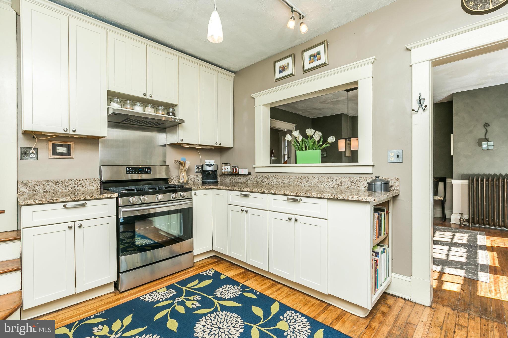 2223 Crest Road Baltimore, MD 21209 - Photo 8 of 28 Kitchen