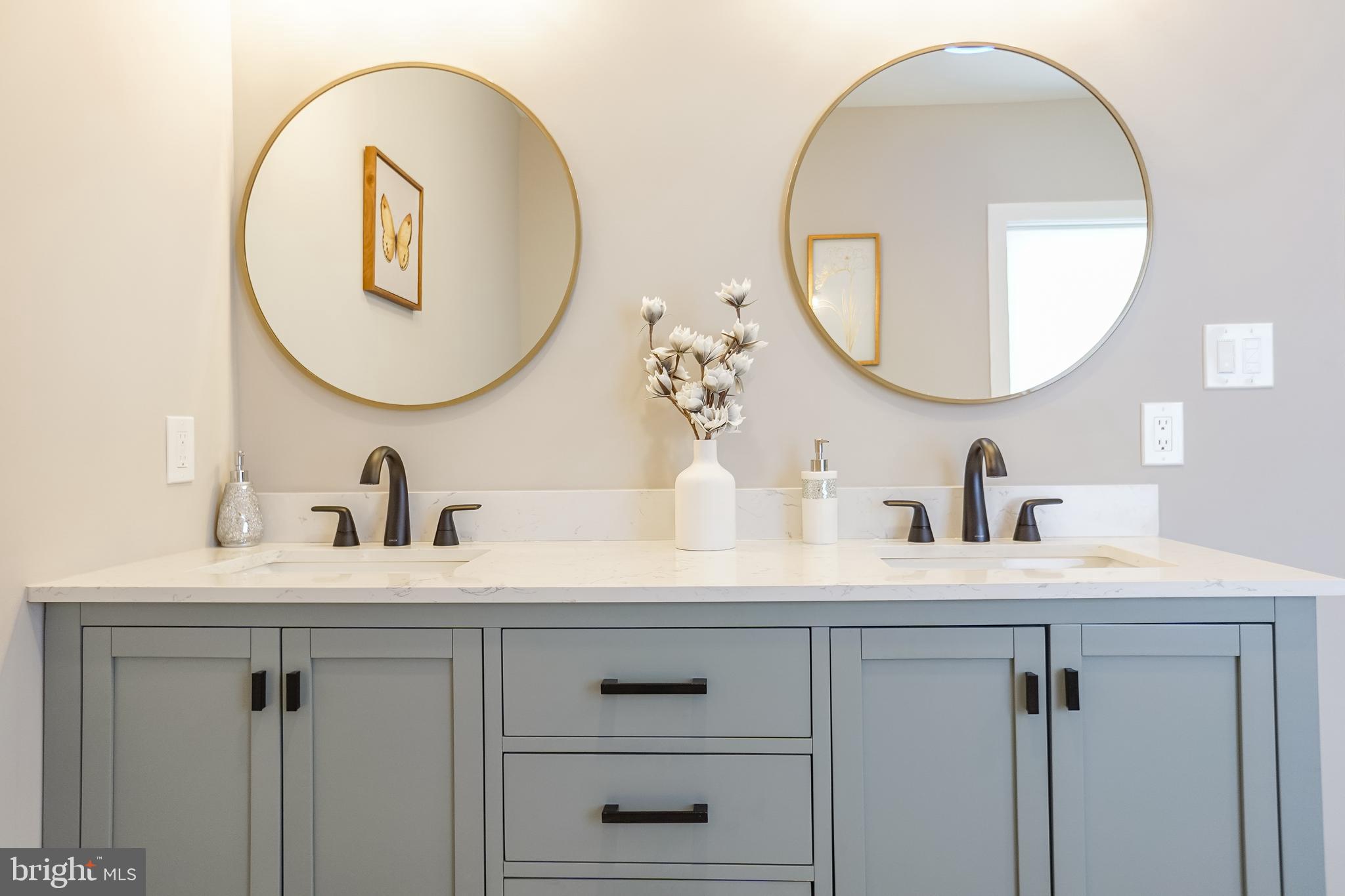 6937 Oak Ridge Road Falls Church, VA 22042 - Photo 39 of 73 AHHHH- The Master Bathroom
