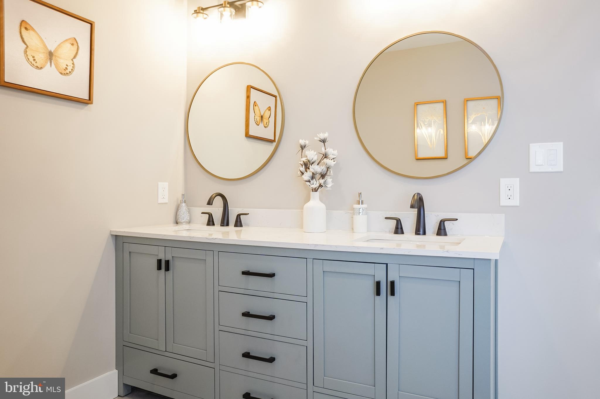 6937 Oak Ridge Road Falls Church, VA 22042 - Photo 40 of 73 AHHHH- The Master Bathroom