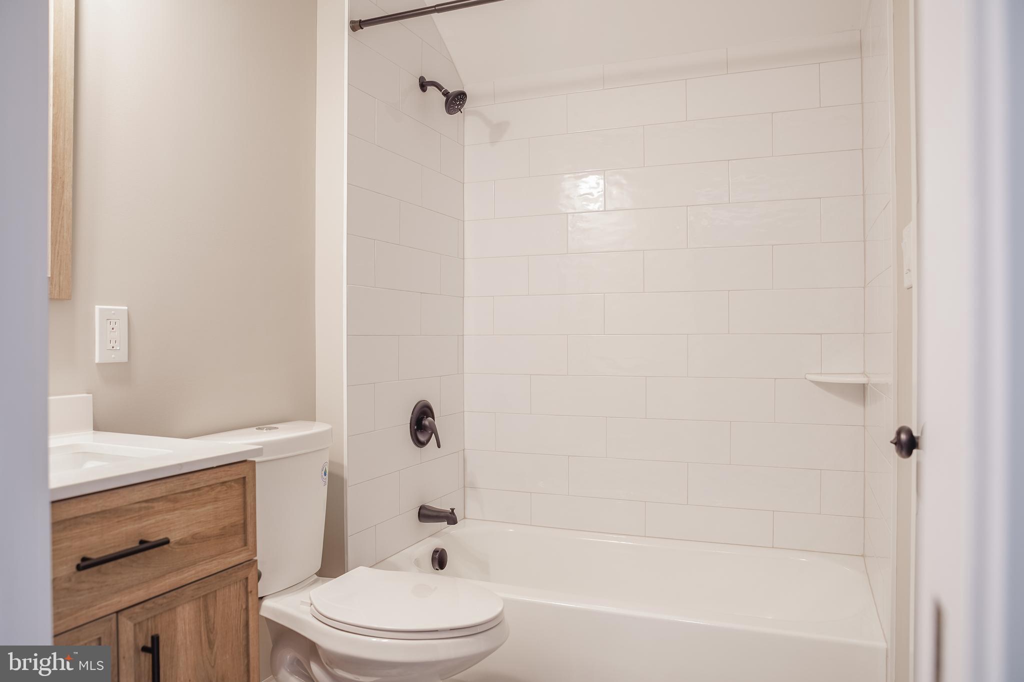 6937 Oak Ridge Road Falls Church, VA 22042 - Photo 63 of 73 Bath#6- Upper Level #2