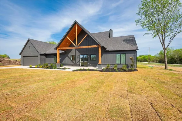 $579,000 | 4863 County Road 1098, Celeste, TX 75423