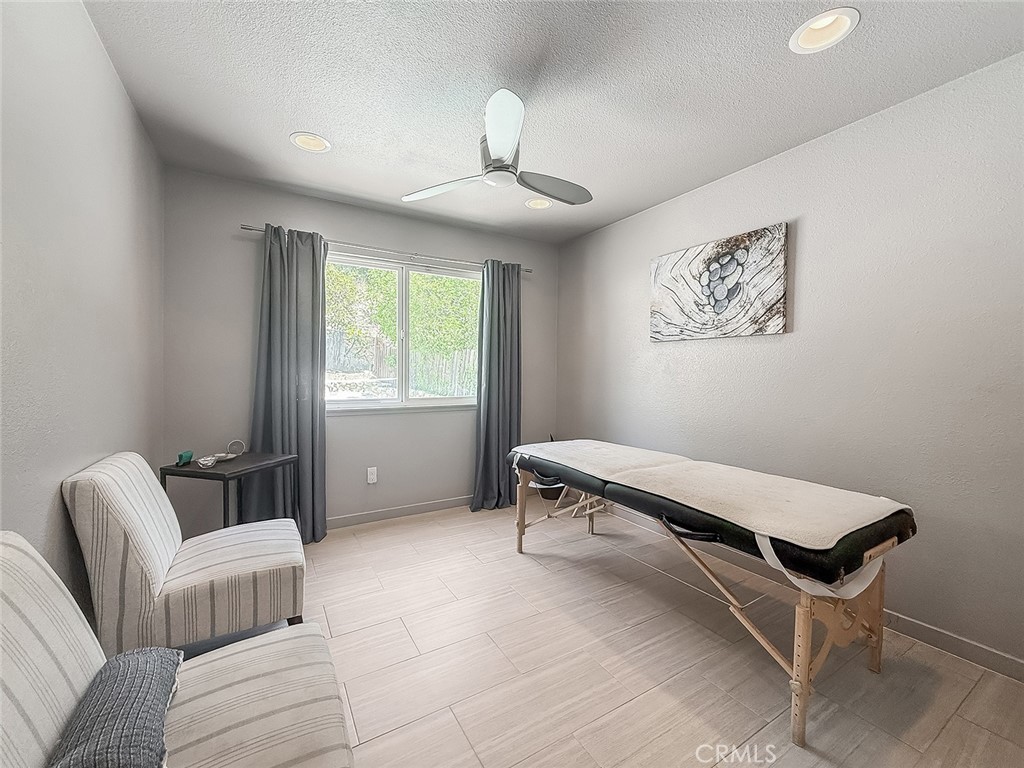 5856 Greenview Road Calabasas, CA 91302 - Photo 22 of 55