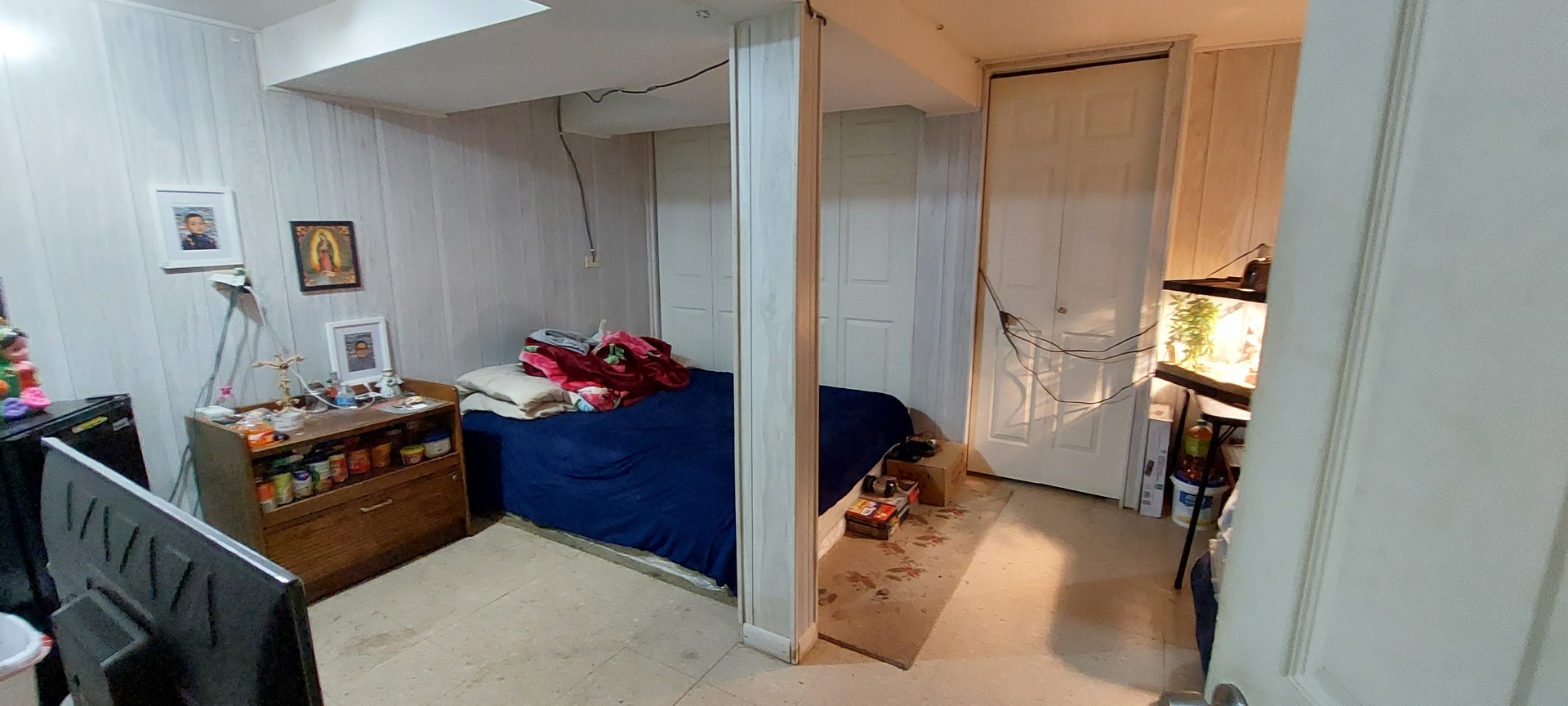 554 South Craig Place Lombard, IL 60148 - Photo 11 of 14 a living room with furniture