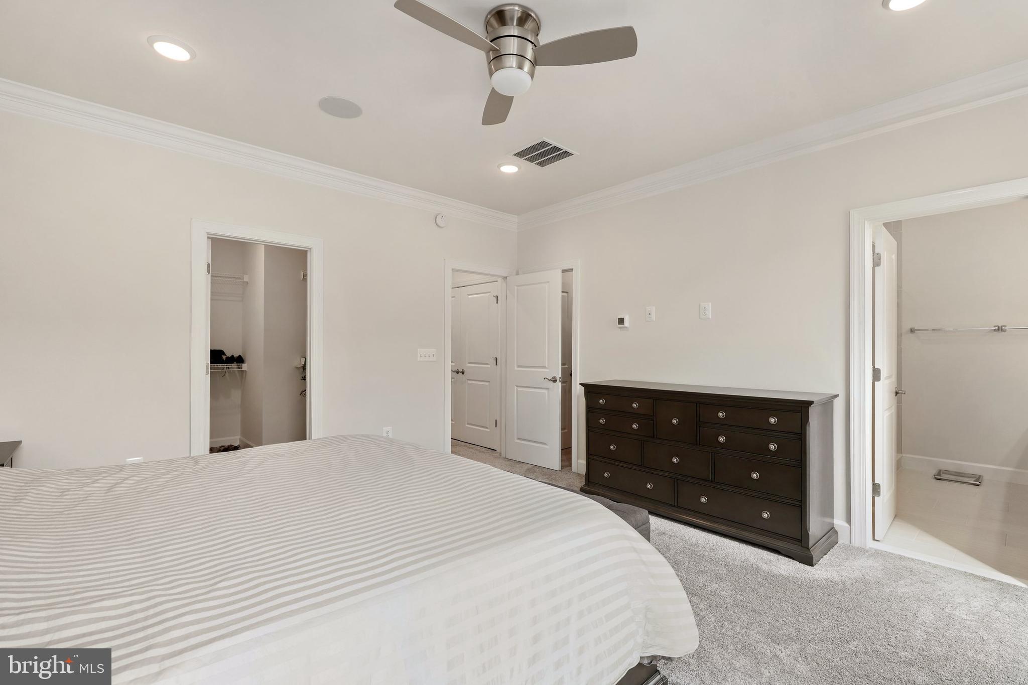 9913 Hopkins Loop Manassas, VA 20110 - Photo 22 of 33