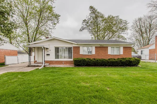 $309,900 | 398 Hollywood Drive, Saline, MI 48176