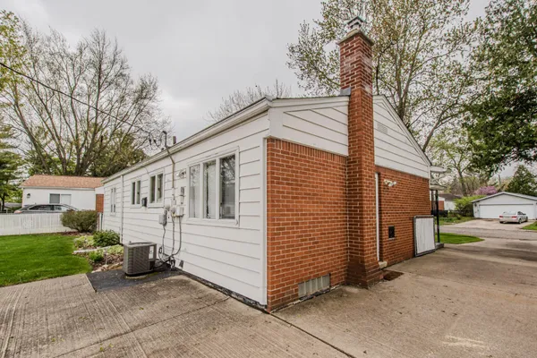 $309,900 | 398 Hollywood Drive, Saline, MI 48176