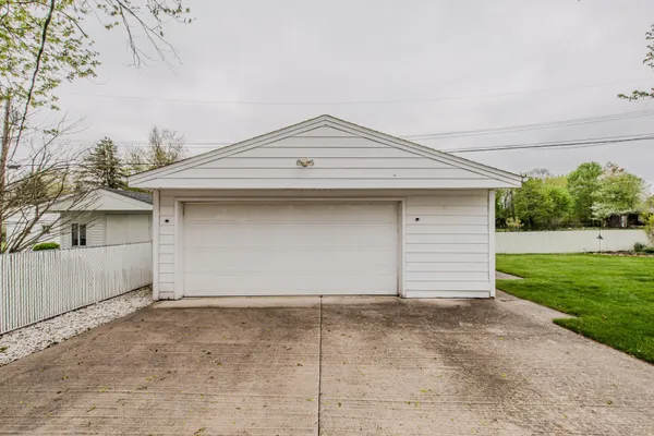 $309,900 | 398 Hollywood Drive, Saline, MI 48176