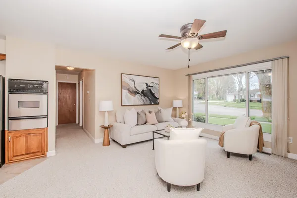 $309,900 | 398 Hollywood Drive, Saline, MI 48176