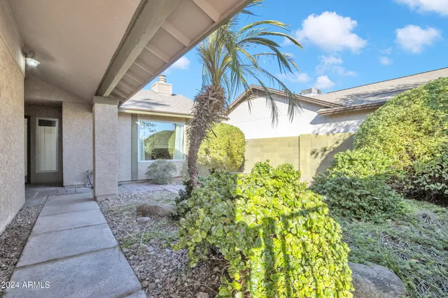 $2,700 | 1944 West Javelina Circle, Mesa, AZ 85202