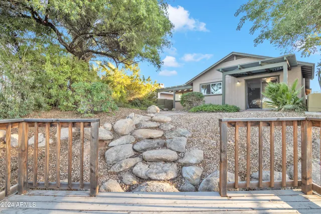 $2,700 | 1944 West Javelina Circle, Mesa, AZ 85202