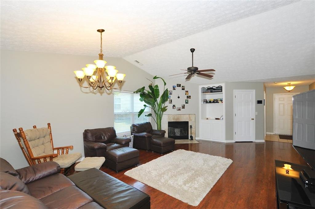 1249 Spring Ridge Circle Brownsburg, IN 46112 - Photo 7 of 19