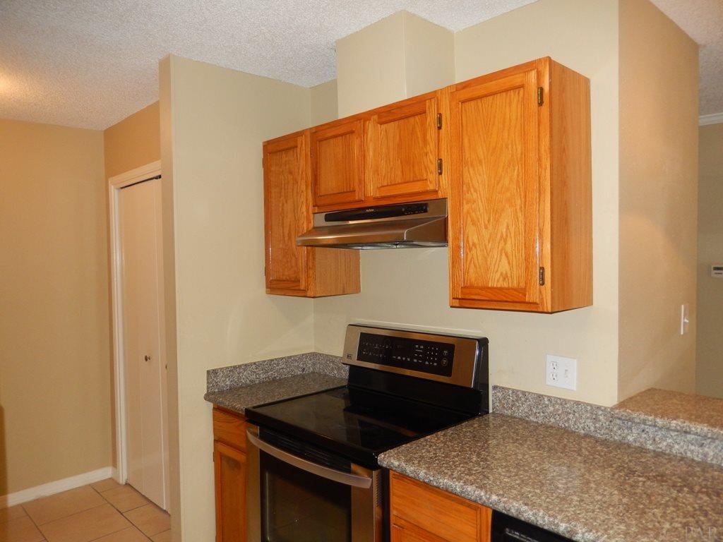10015 Foxrun Road Pensacola, FL 32514 - Photo 16 of 43