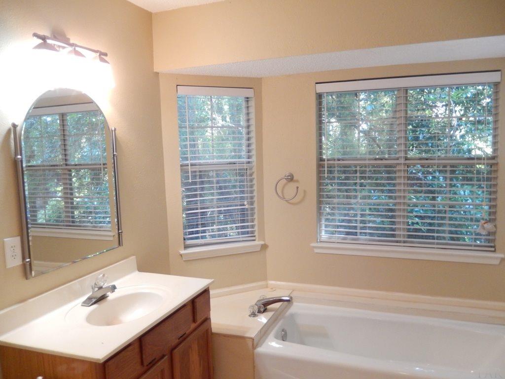 10015 Foxrun Road Pensacola, FL 32514 - Photo 22 of 43