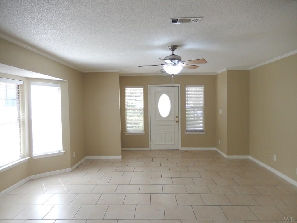 10015 Foxrun Road Pensacola, FL 32514 - Photo 4 of 43