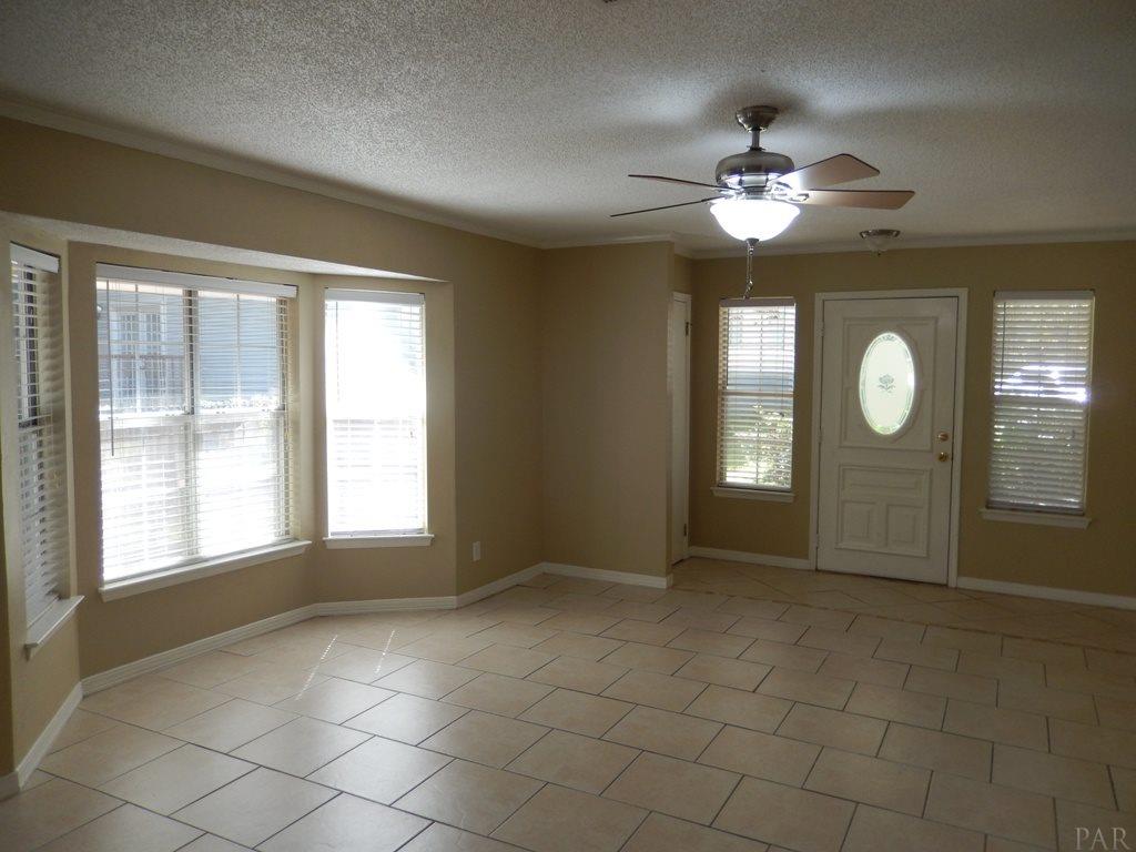 10015 Foxrun Road Pensacola, FL 32514 - Photo 5 of 43